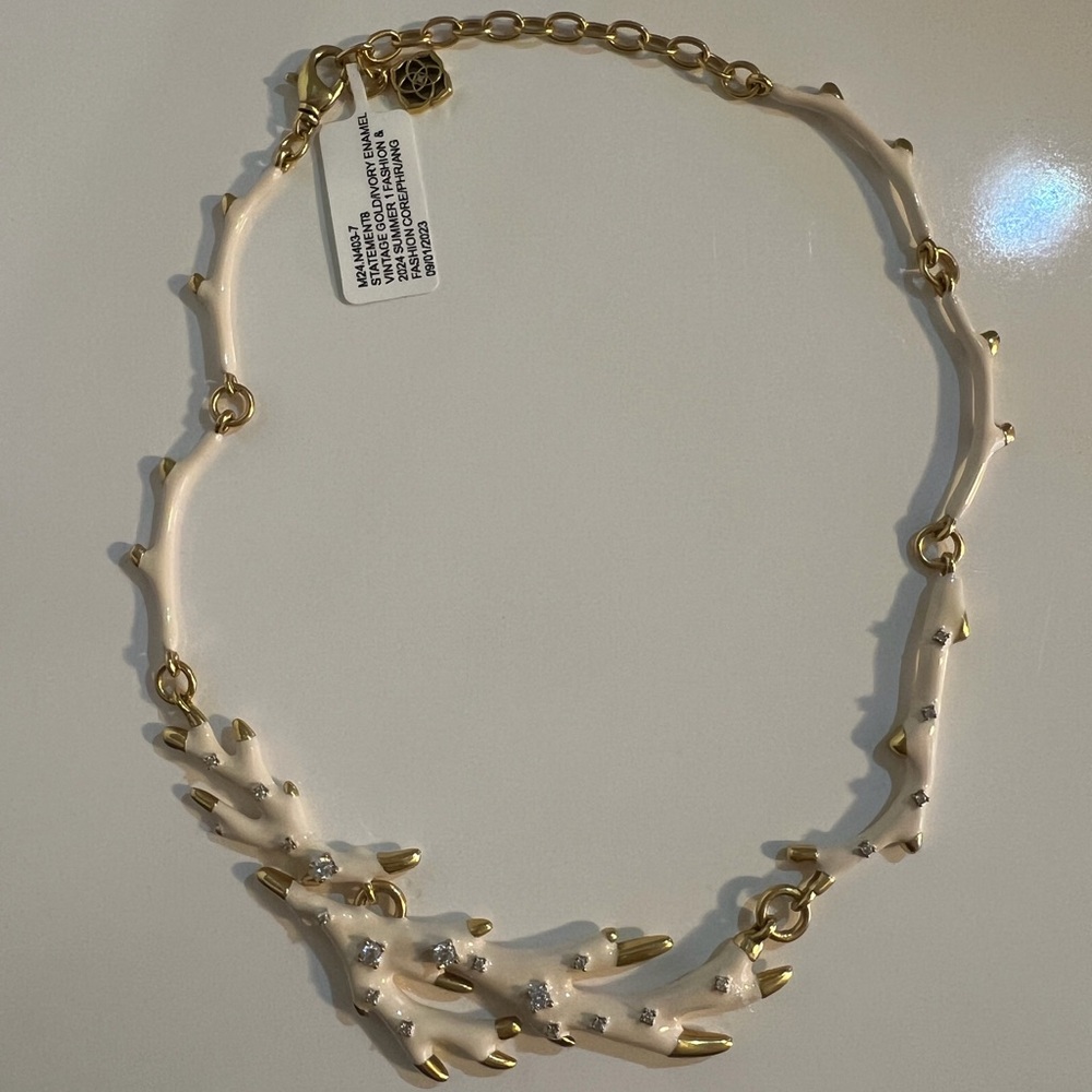 PROTO Kendra Scott Shea Necklace in Vintage Gold with Ivory Enamel